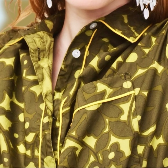 J. Crew ‘Groovy Button-Up Shirt’ in “Camo Flowers” with Yellow Piping Size Small - Picture 3 of 15